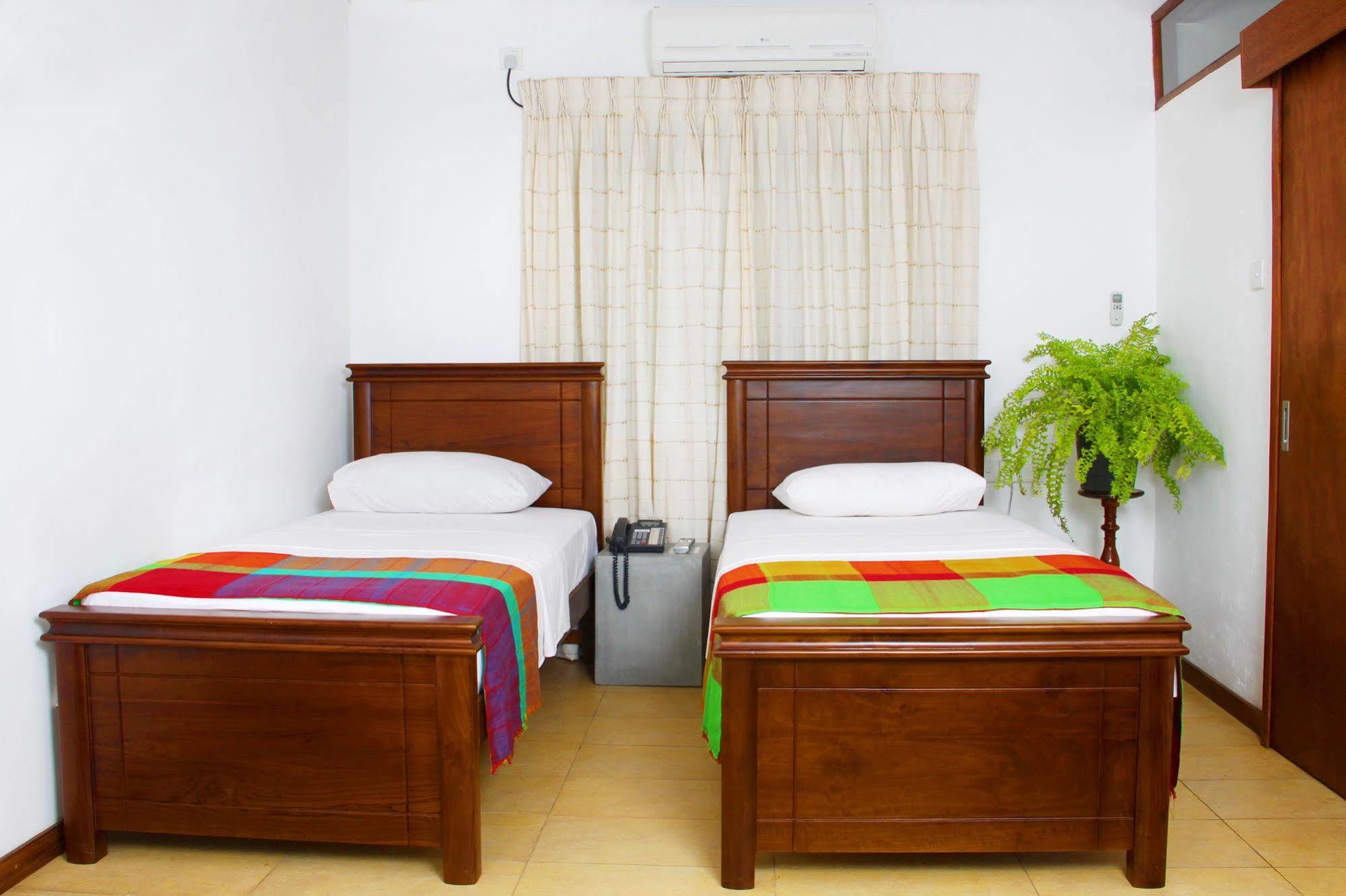 Lodge 19 Negombo Kültér fotó