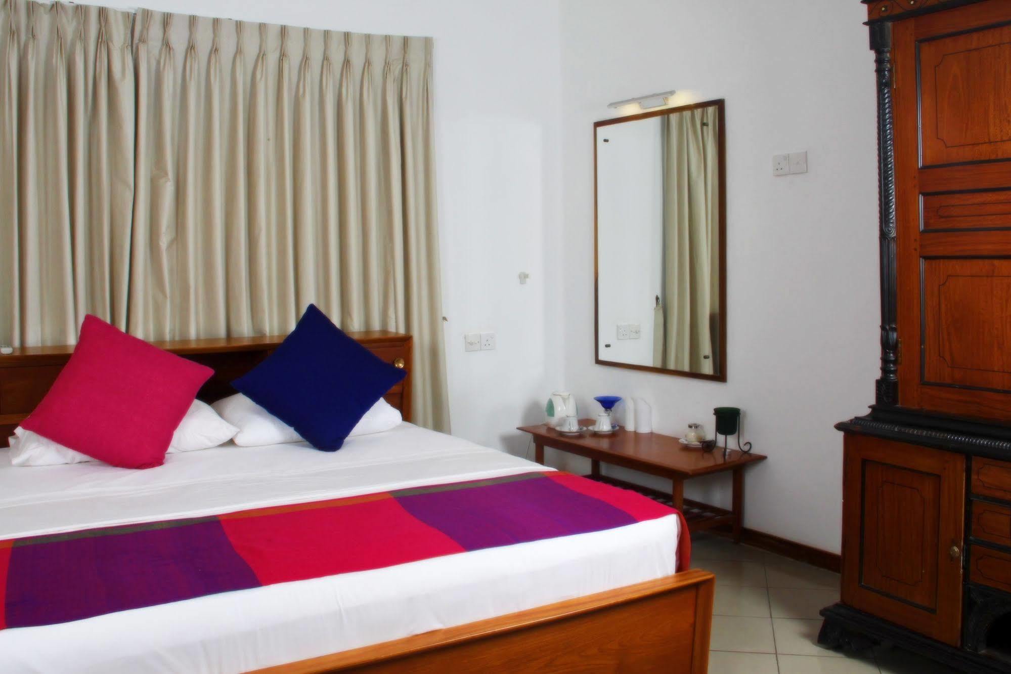 Lodge 19 Negombo Kültér fotó